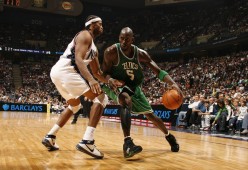 开云体育在线入口-中澳两队交接配合成胜负分水岭，中澳两军举行磋商